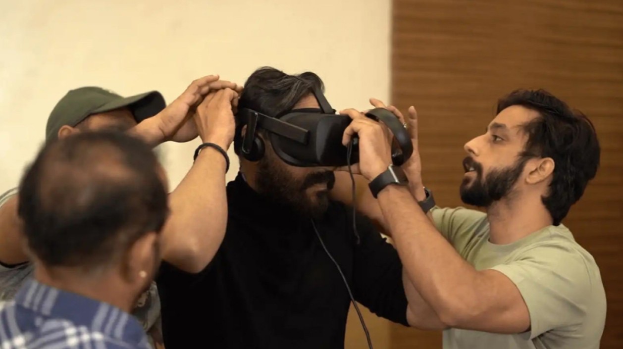 Different Steps that Take Place During the Development Process of a VR Experience